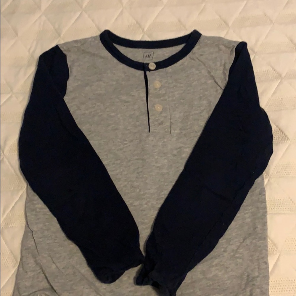 Kids Long Sleeved Shirt - GAP - Size 6-7